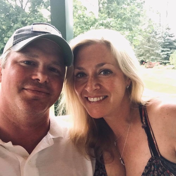 Meet your Posher, Beth - Picture 1 of 1